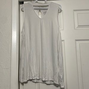 Torrid Sz. 3 White sleeveless top